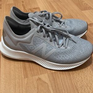 New Balance Women’s Dynasoft Running Shoes